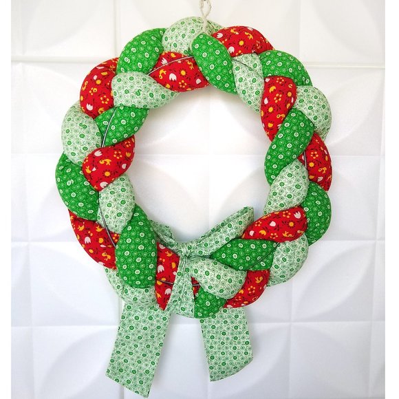 VTG 14" Braided Calico Christmas WREATH Cotton Cloth Red Green Country Cottage - Picture 6 of 9